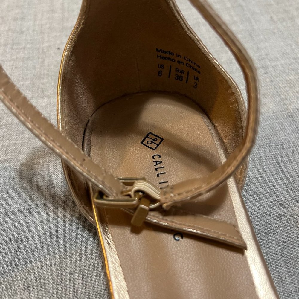 Call it Spring Flats Gold Size 6 - Picture 8 of 9
